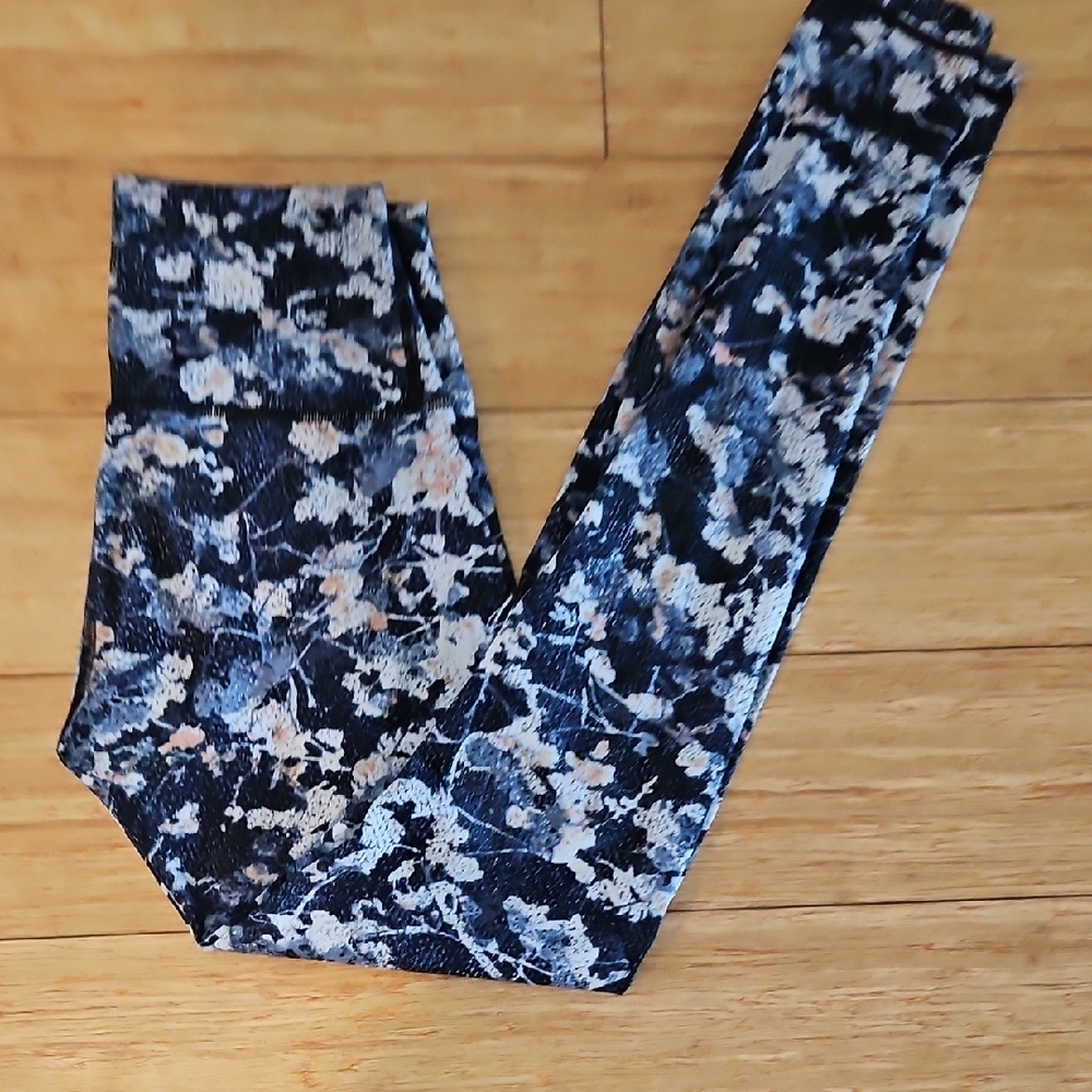 lululemon athletica Floral Leggings - Black and Blue